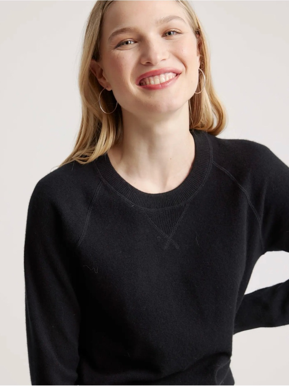 Quince Mongolian Shrunken Cashmere Sweatshirt Black - Picture 2 of 10